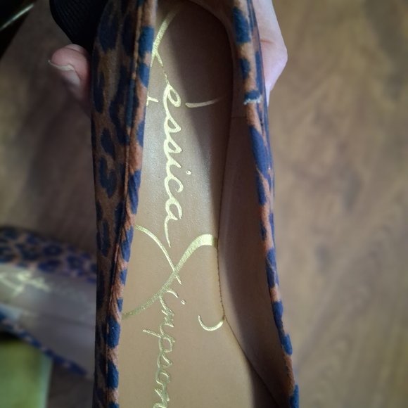 Jessica Simpson Leopard Print Flats - Picture 6 of 7